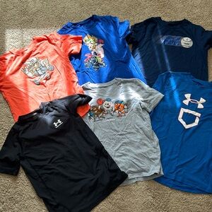 Under Armour Boys set of 6 t shirts size small